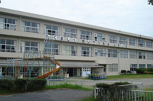 武豊町立富貴小学校 799m
