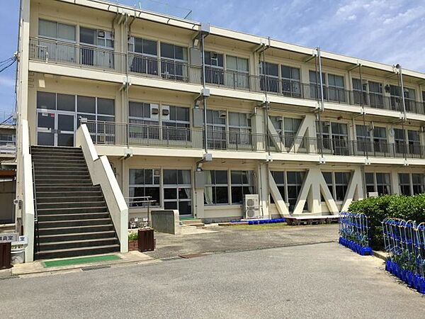 阿久比町立東部小学校まで200ｍ
