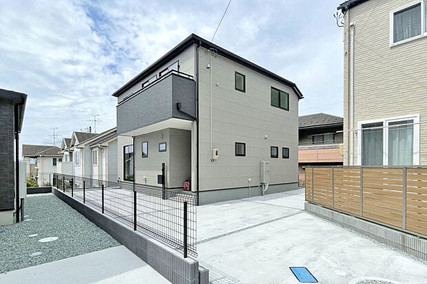 嬉しい収納豊富なお家!新しいコミュニティを築ける開発地♪現地(2026年8月)撮影