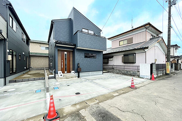 岩沼南小学校徒歩4分！中学校・スーパー・市役所も徒歩圏内！現地（2026年9月）撮影