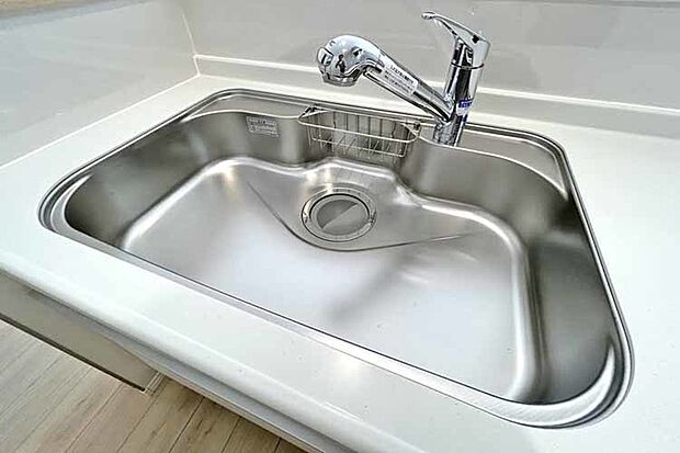 （浄水器付混合水栓）浄水器一体型の水栓でシンク周りスッキリ！