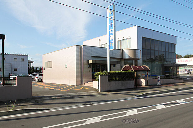七十七銀行七ケ浜支店　徒歩12分