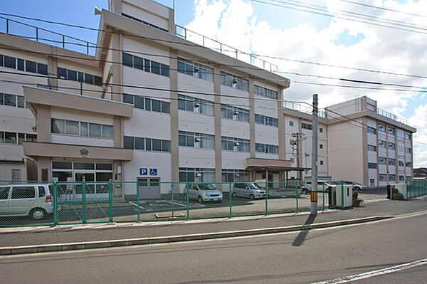 仙台市立金剛沢小学校　徒歩12分