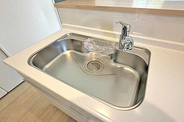 (浄水器付混合水栓)浄水器一体型の水栓でシンク周りスッキリ!