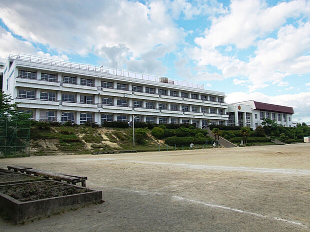 利府町立利府第二小学校 徒歩15分