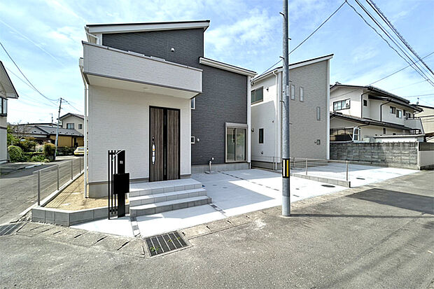 （現地写真）徒歩圏内に生活施設が充実！