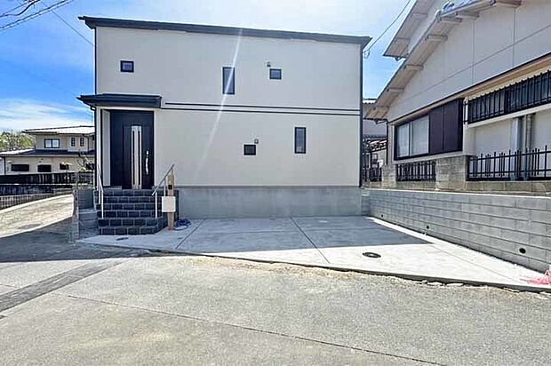 學校・スーパー・郵便局・コンビニまで徒歩10分内！現地（2026年4月）撮影