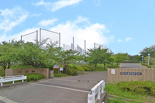 岩沼市立岩沼西中学校 徒歩22分