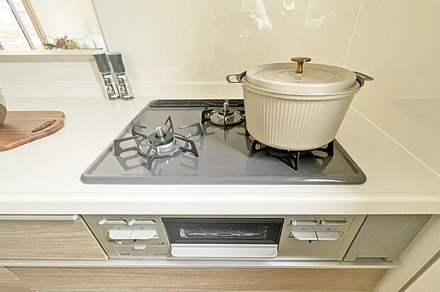（ガスコンロ）お料理はかどる3つくちコンロ！揚げ物・焼き物・お味噌汁！