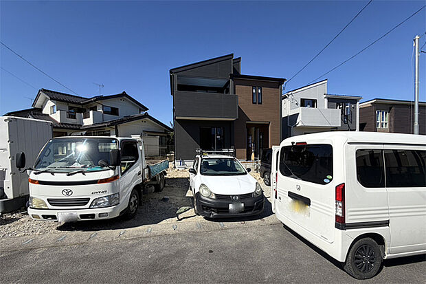 (現地写真)ゆとりの敷地!5台駐車OK!