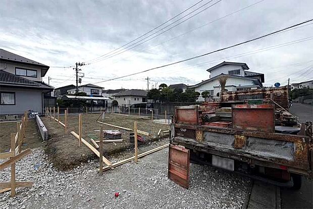 (現地写真)小・中学校まで徒歩10分以内!