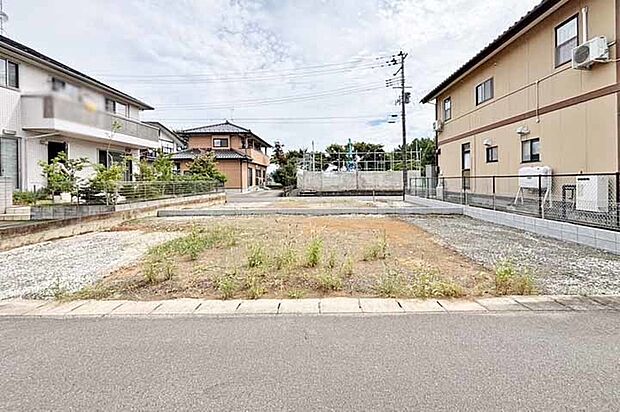 大型商業施設徒歩12分!お休みの日はお散歩しながらお買い物へ♪現地(2026年9月)撮影