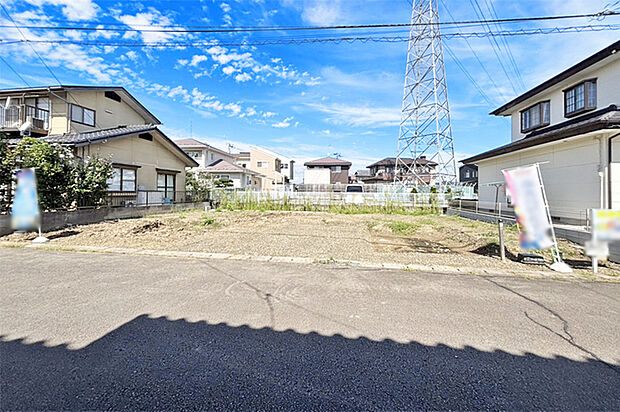 1階に備えた納戸！外出時の支度がスムーズになる衣装部屋としてもオススメ♪現地（2026年9月）撮影