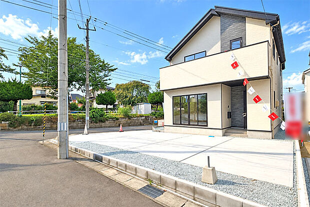 商業施設が徒歩圏内の住みよい立地♪安心快適オール電化住宅!現地(2026年9月)撮影