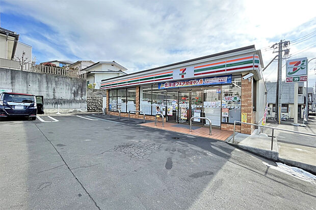 セブンイレブン仙台旭ケ丘2丁目店　徒歩4分