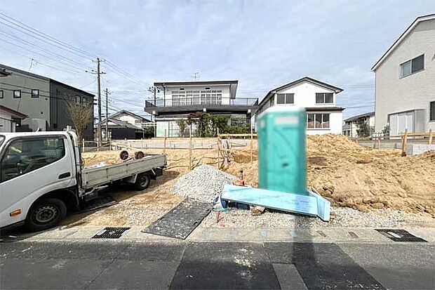 (現地写真)小・中学校まで徒歩15分圏内!