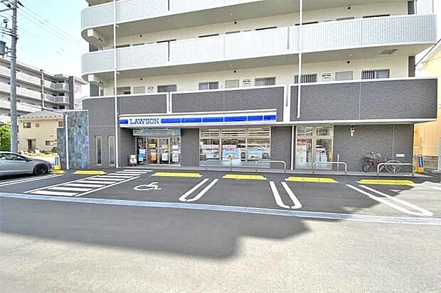 ローソン仙台新田四丁目店　徒歩4分