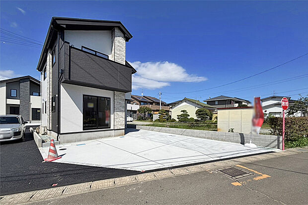 脱衣所にもゆとりがあります♪現地（2026年9月）撮影