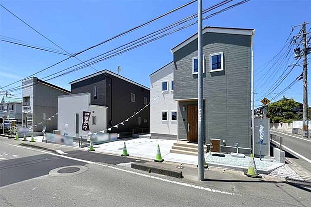 (現地写真)徒歩圏内に多彩な住環境!