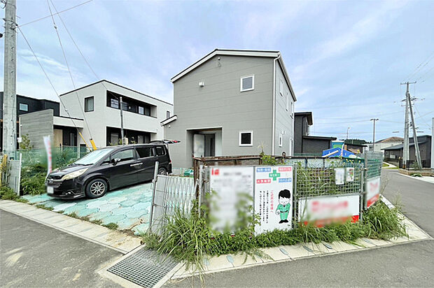 敷地66坪!お子様やワンちゃんの遊び場に最適なお庭も完備♪現地(2026年9月)撮影