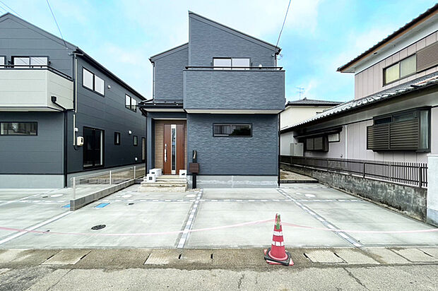 全居室南向き!どこに居ても暖かな空間♪現地(2026年9月)撮影
