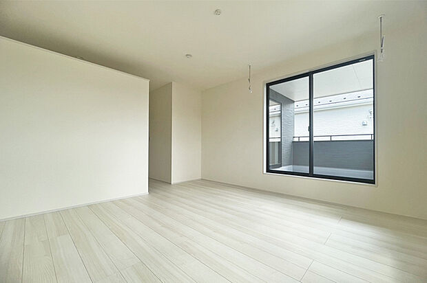 （洋室）大きなお部屋にウォークイン！主寝室にいかがでしょうか？