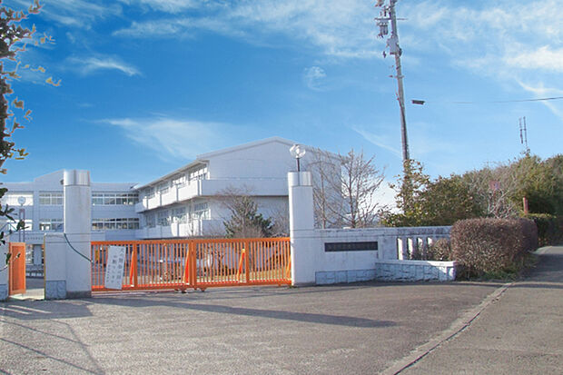 仙台市立南吉成小学校 徒歩15分