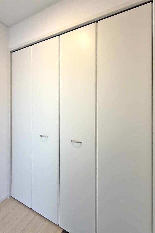 (玄関収納)長靴やロングブーツの収納もおまかせ!玄関の床はスッキリ!