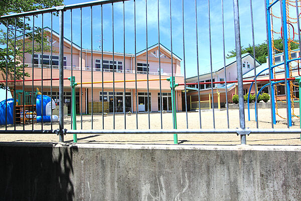 柏木学園 柏幼稚園　徒歩8分