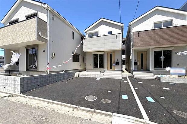 (現地写真)南道路で明るく開放的!