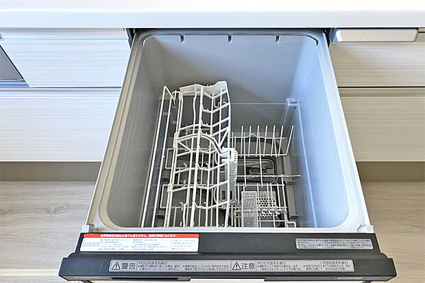 (食器洗浄乾燥機)ビルドイン食洗機だから、場所を取らずにスッキリ!自動洗浄で家事のミカタですね♪