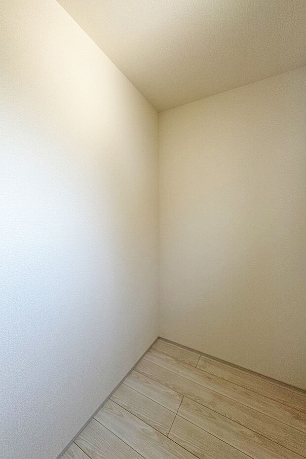 (納戸)収納だけではなく書斎や趣味の部屋としての利用もOK!