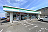 周辺：ファミリーマート岩切青津目店　徒歩10分