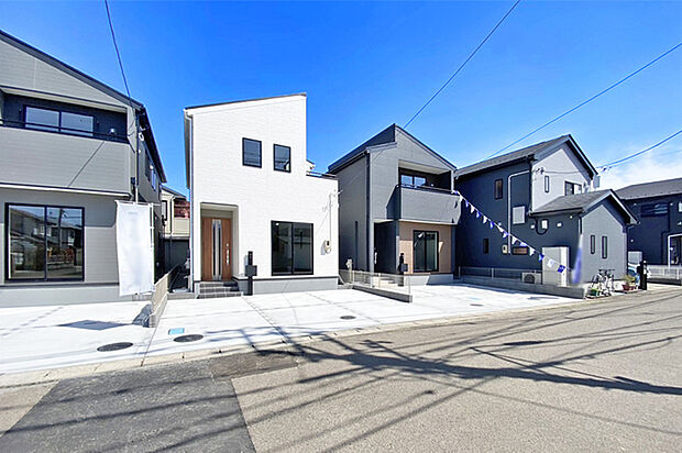 全居室6帖以上で1階には納戸も完備!現地(2026年4月)撮影