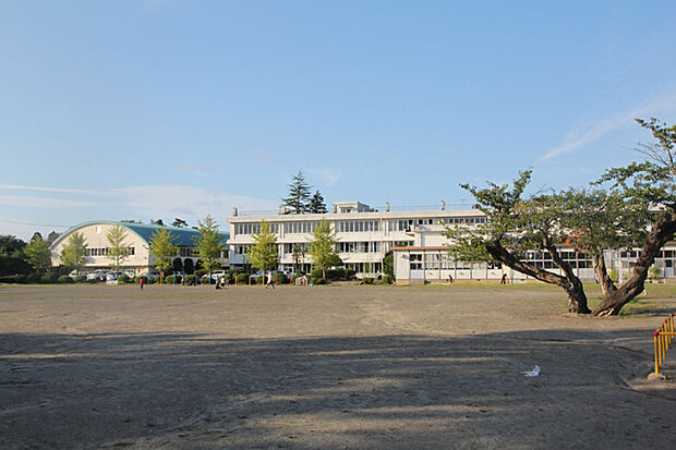七ヶ浜町立亦楽小学校
