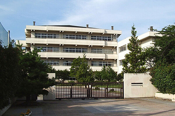 仙台市立郡山中学校　徒歩14分