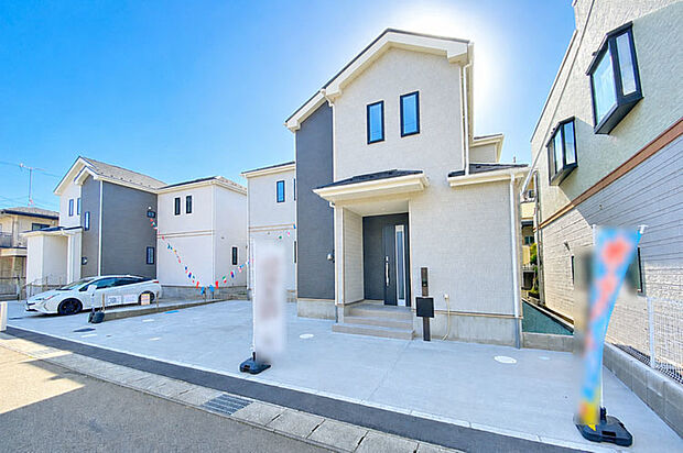 50坪オーバーの広々敷地♪ご夫婦でのお車所有も可能な並列駐車2台OK!現地(2026年8月)撮影