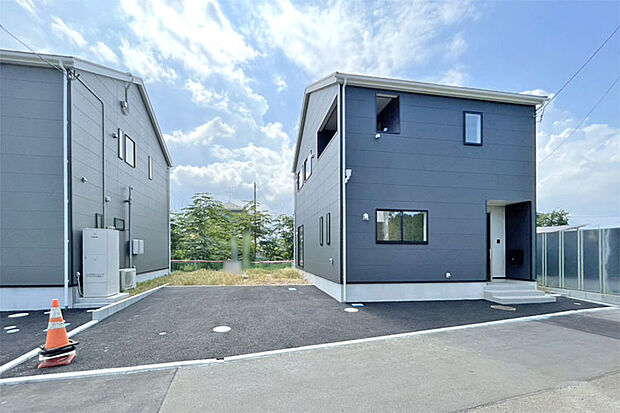 生活施設が徒歩5分圏内に充実!おしゃれなカフェが豊富なエリア♪現地(2026年8月)撮影