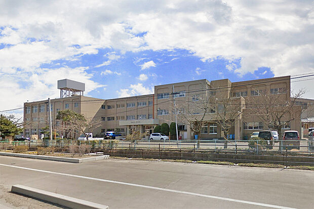 岩沼市立玉浦小学校 徒歩3分