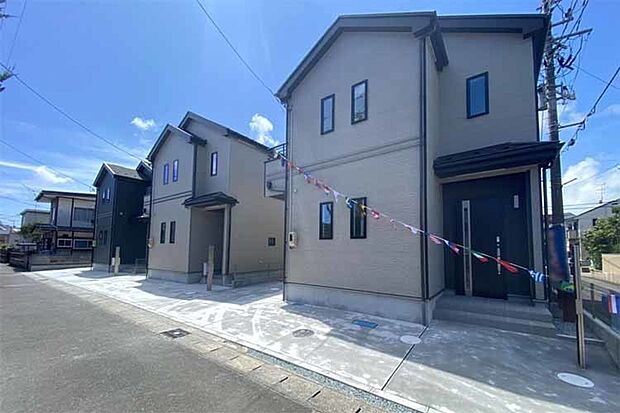 (現地外観)小学校まで徒歩6分!