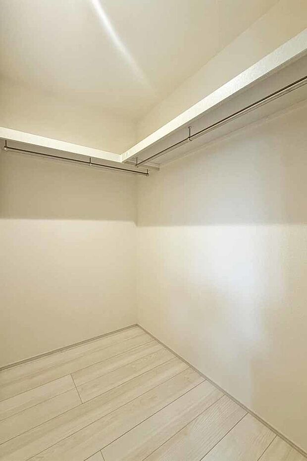 （ウォークイン）皆の憧れウォークイン！収納ＢＯＸで空間を有効活用！