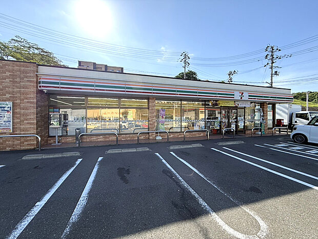 セブンイレブン富谷鷹乃杜4丁目店　徒歩5分