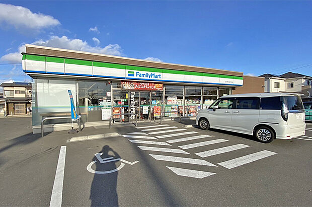 ファミリーマート仙台東中田四丁目店 徒歩8分
