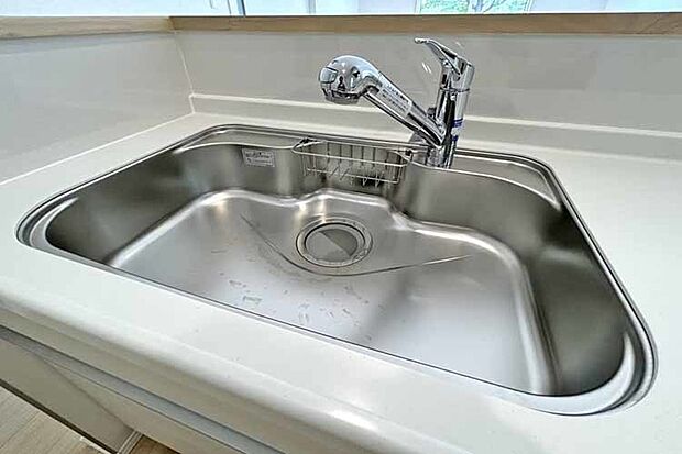 （浄水器付混合水栓）浄水器一体型の水栓でシンク周りスッキリ！