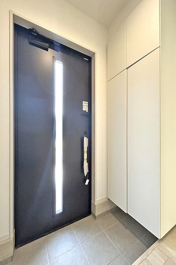 (靴箱)家族の靴をすっきり収納できます♪