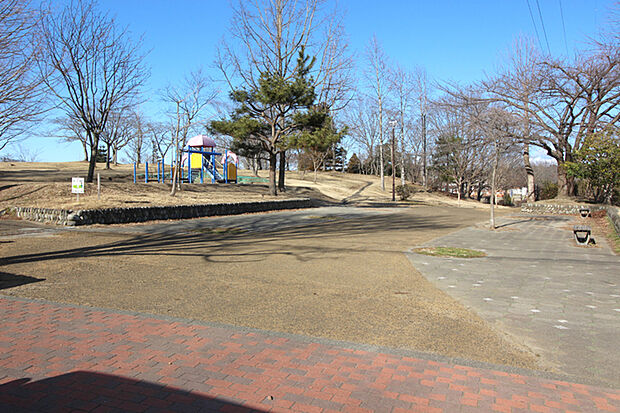 鶴が丘公園 徒歩5分