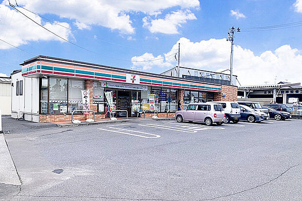 セブンイレブン宮城吉岡店　徒歩7分