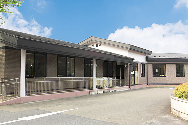 国見ケ丘せんだんの杜保育園　徒歩8分