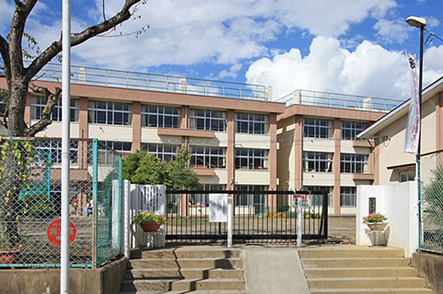 仙台市立山田中学校 徒歩10分