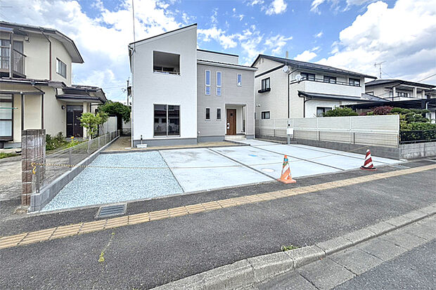 (現地写真)徒歩圏内に多彩な施設!